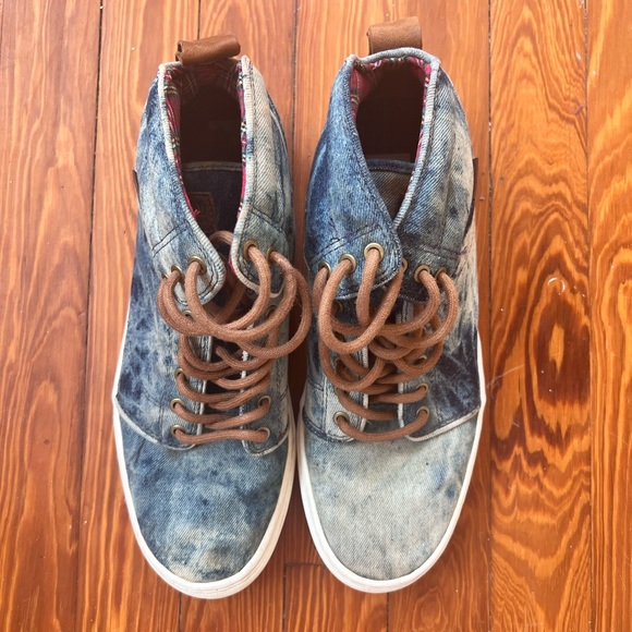 Vans sneakers Acid Wash Denim, size 8.5 - Picture 3 of 10
